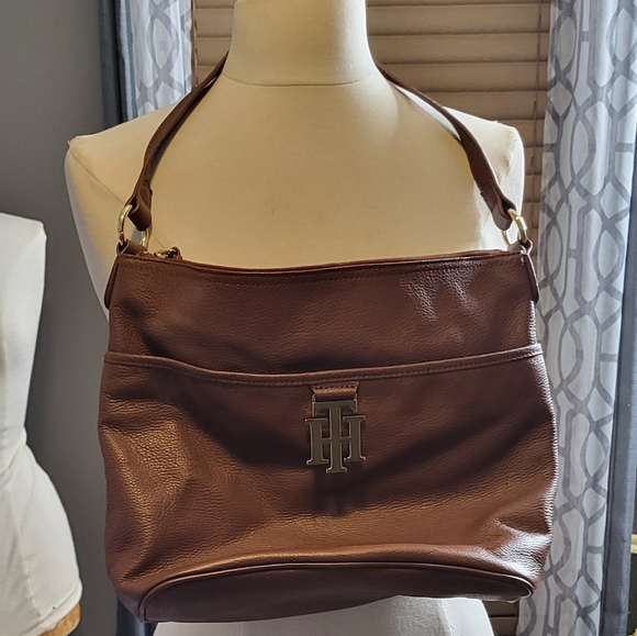 Tommy Hilfiger Handbags - Lovely Tommy Hilfiger Genuine Leather Bag